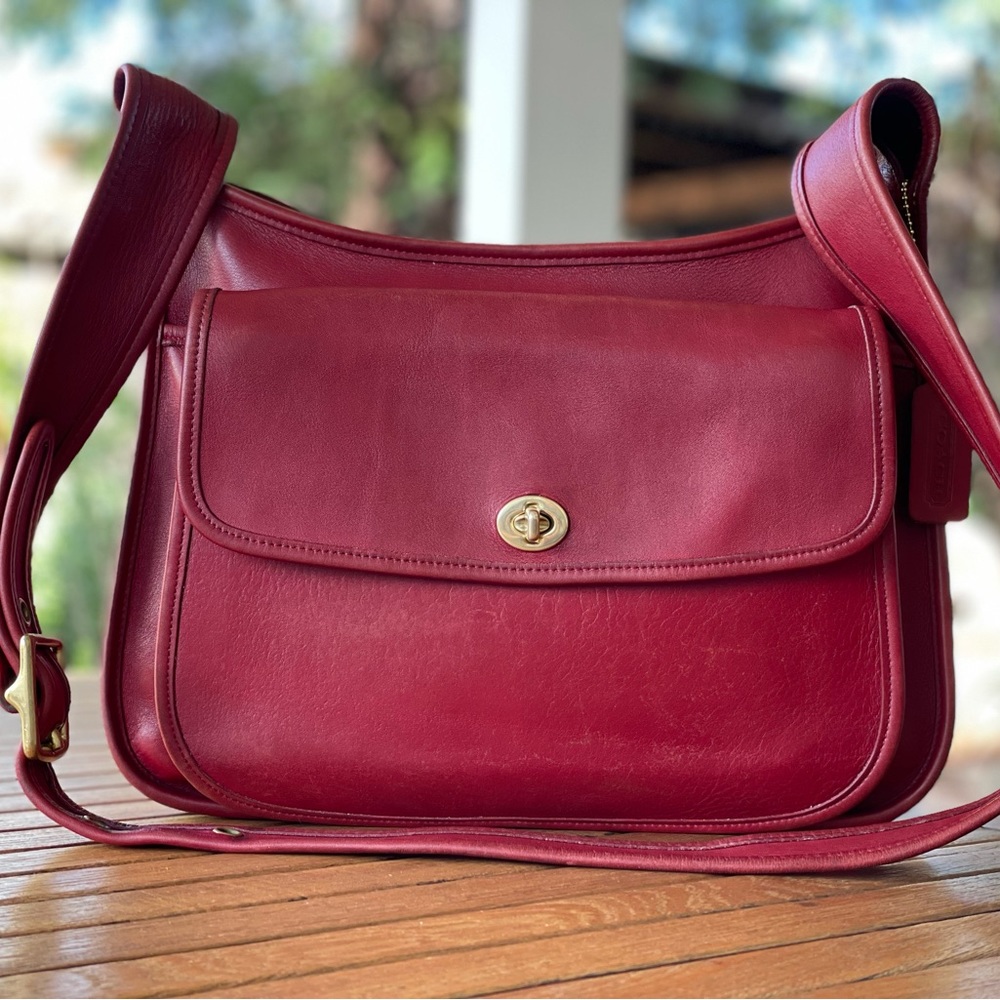 *️⃣SOLD*️⃣ Beautiful deep Red Vintage Coach Taft bag, style #9980, #M1D-9980